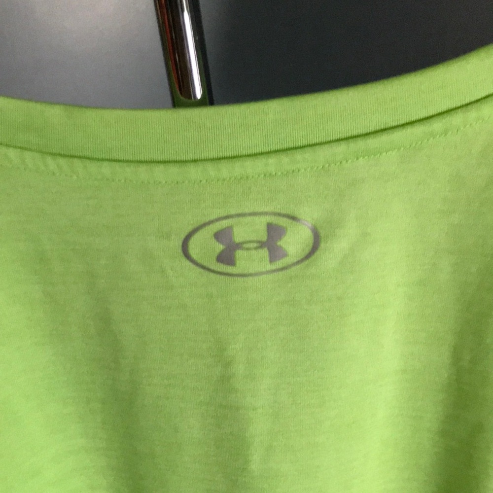 Under Armour Women's Lime Green V-Neck Top - Picture 4 of 5